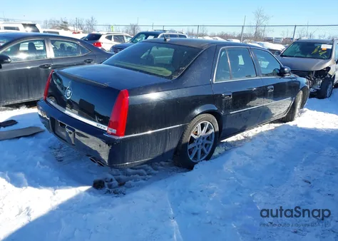 2008 Cadillac Dts 1Se z USA, uszkodzony, nr VIN 1G6KD57988U111742